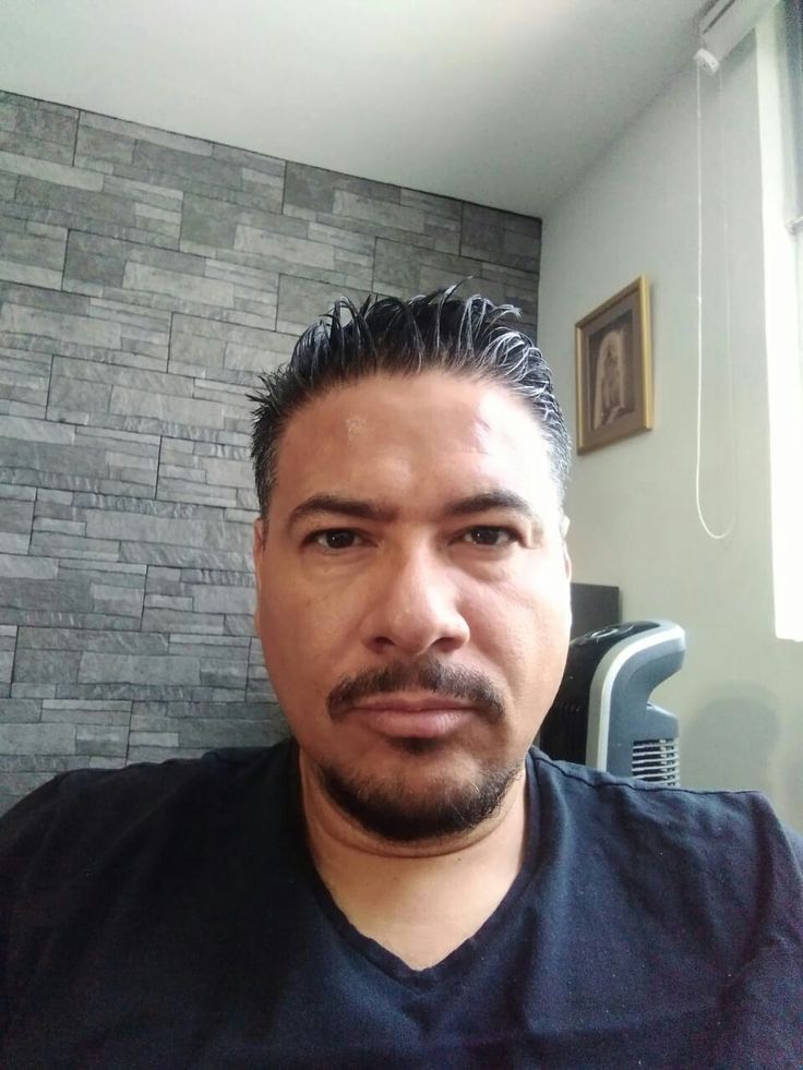 <em><strong>Carlos M.</strong></em>